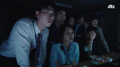 今年吃瓜看戏视频,笑料百出，剧情跌宕