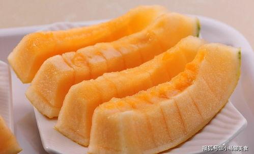 吃哈密瓜的女人视频,一睹吃瓜美女风采