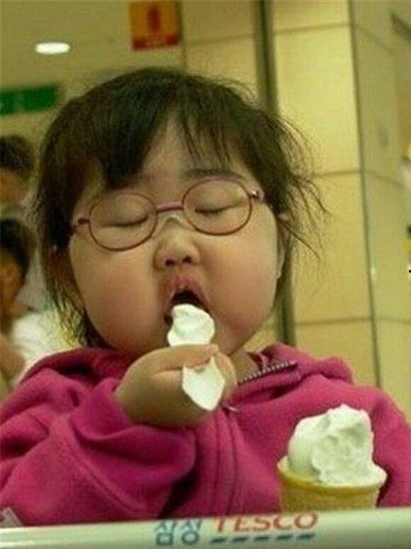 老婆婆吃瓜搞笑视频合集,欢乐无限