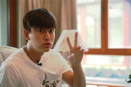 黄旭熙和晨曦吃瓜视频,揭秘娱乐圈幕后真相